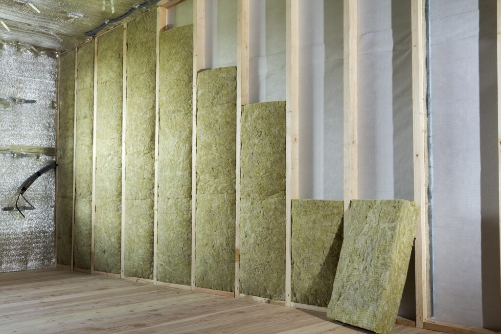 How Do You Know If Fiberglass Insulation Is Bad?