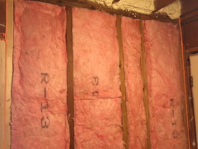 How Do You Know If Fiberglass Insulation Is Bad?