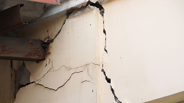 How Do You Know If Your Roof Is Collapsing?