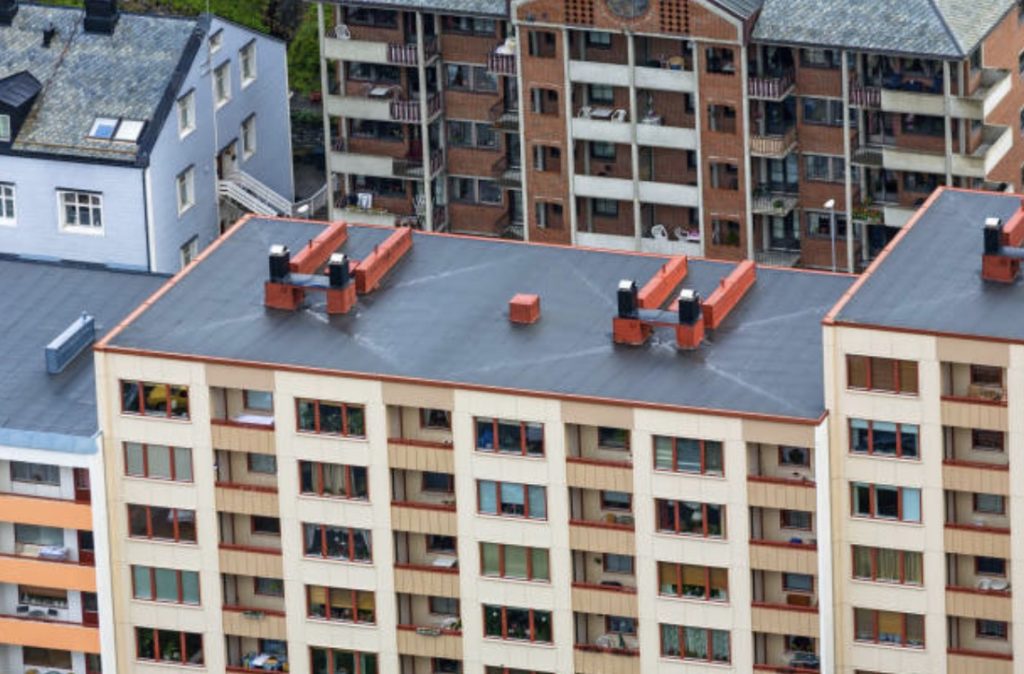 What Is The Major Disadvantage Of Using A Flat Roof?